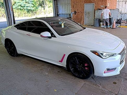 Used 2018 INFINITI Q60 3.0t Sport w/ Sensory Package 3.0T Sport AWD/4WD image 4