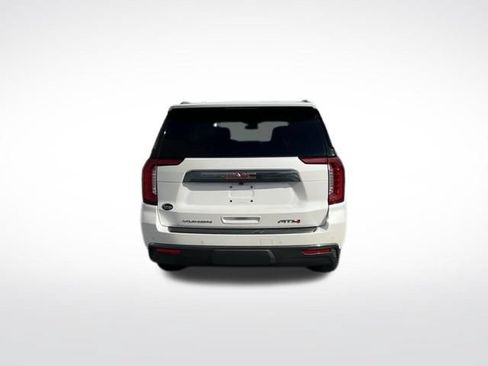 Used 2023 GMC Yukon XL AT4 w/ AT4 Premium Plus Package AWD/4WD image 6