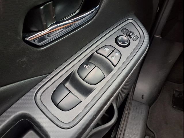 Used 2025 Nissan Versa SV FWD image 15