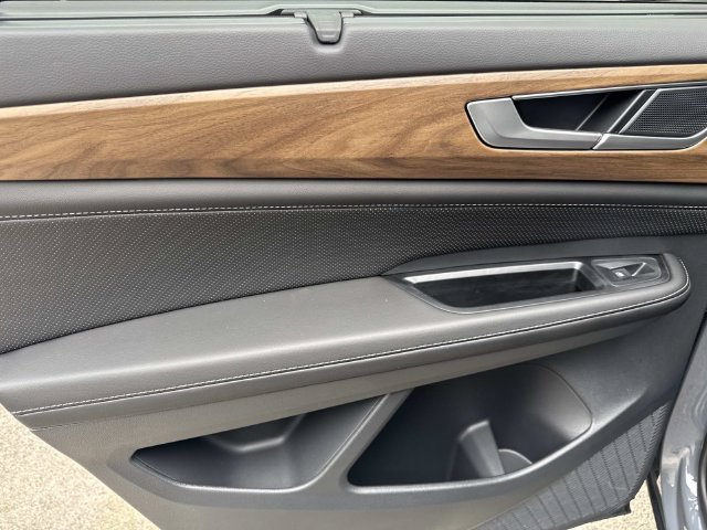 New 2026 Volkswagen Atlas SE FWD image 9
