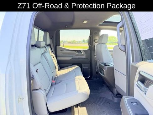 Certified 2023 Chevrolet Silverado 1500 LTZ w/ LTZ Premium Package AWD/4WD image 10
