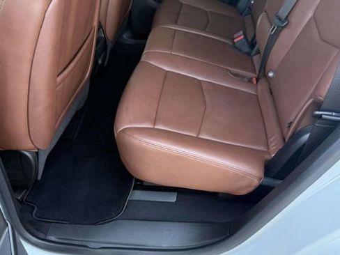 Certified 2023 Cadillac XT5 Premium Luxury AWD/4WD image 30