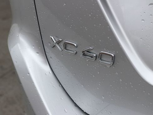 Used 2015 Volvo XC60 T5 w/ Protection Package AWD/4WD image 14