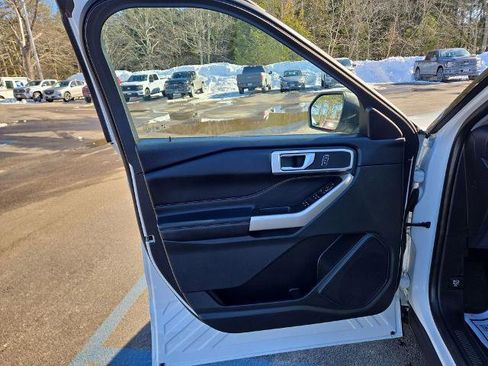 Certified 2023 Ford Explorer XLT w/ Equipment Group 202A image 5