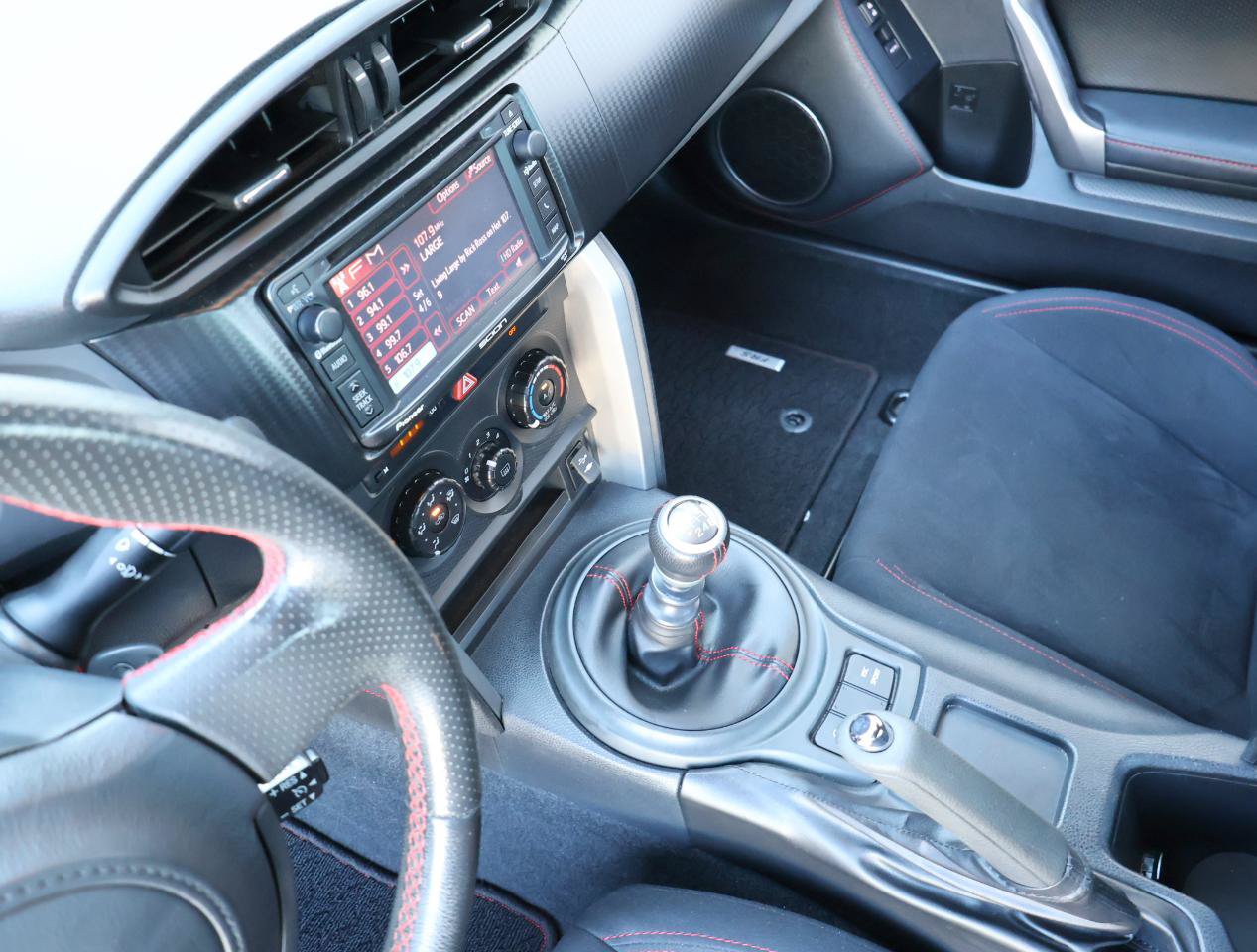 Used 2014 Scion FR-S RWD image 36