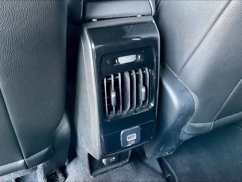 Used 2025 Jeep Compass Latitude image 25