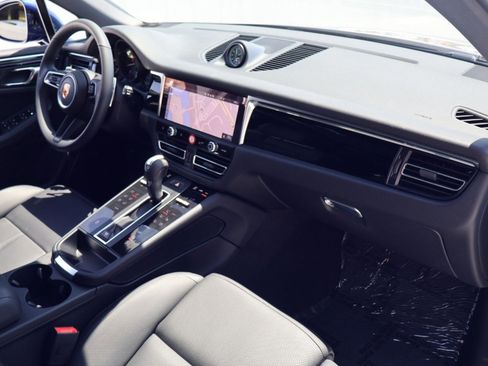 New 2026 Porsche Macan AWD/4WD image 25