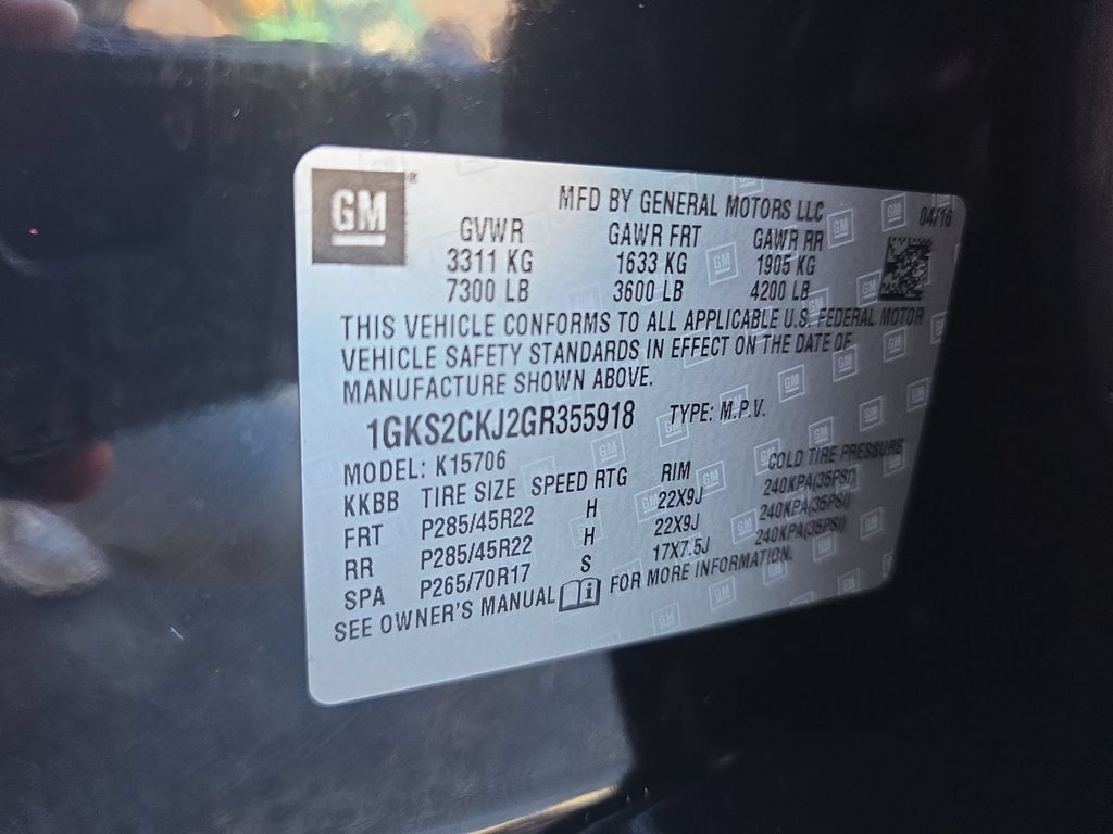 Used 2016 GMC Yukon Denali w/ Open Road Package AWD/4WD image 32