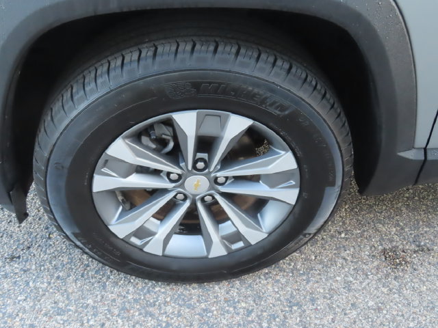 Used 2026 Chevrolet Equinox LT AWD/4WD image 16