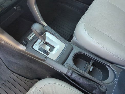 Used 2016 Subaru Forester 2.5i Limited image 19