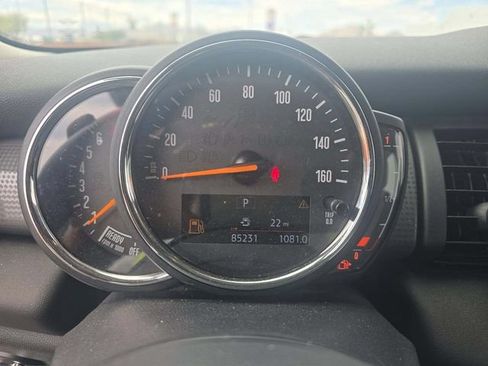 Used 2018 MINI Cooper 4-Door Hardtop FWD image 6