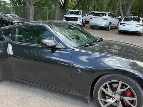 Used 2014 Nissan 370Z Touring w/ Sport Package image 6