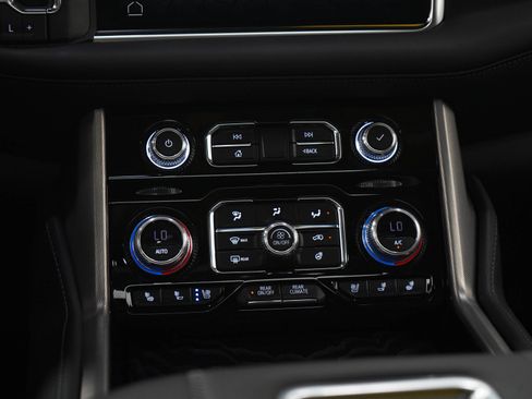 Used 2023 GMC Yukon XL Denali w/ Denali Reserve Package AWD/4WD image 22