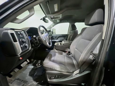 Used 2018 Chevrolet Silverado 2500 LT w/ LT Convenience Package AWD/4WD image 16