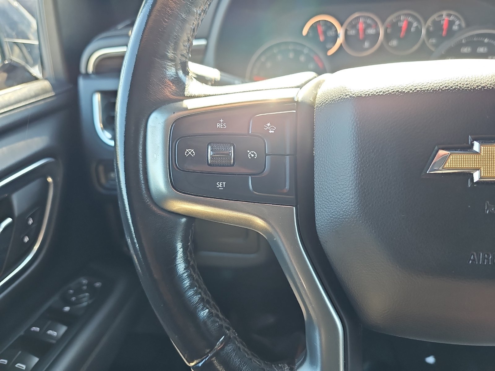 Used 2021 Chevrolet Tahoe LT AWD/4WD image 17