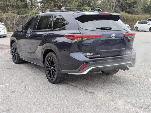 Certified 2023 Toyota Highlander XSE image 5