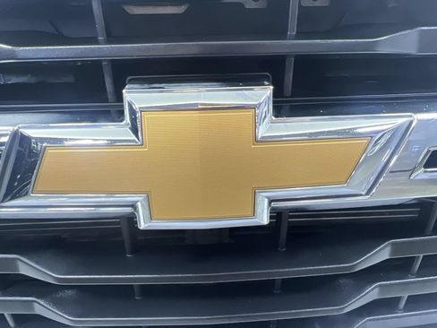 Used 2024 Chevrolet Silverado 2500 LT AWD/4WD image 31