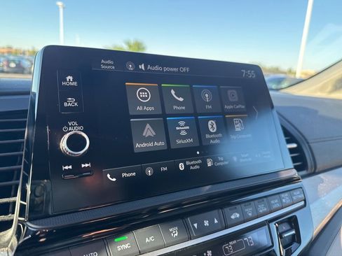 Used 2025 Honda Odyssey EX-L image 19