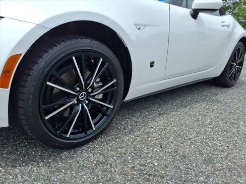 Used 2025 MAZDA MX-5 Miata Grand Touring RWD image 10