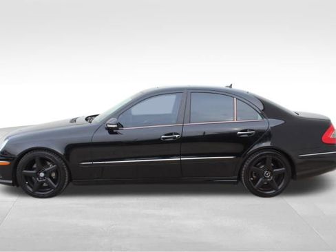 Used 2009 Mercedes-Benz E 350 E 350 image 4