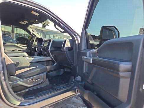 Used 2016 Ford F150 XLT w/ Equipment Group 302A Luxury AWD/4WD image 12