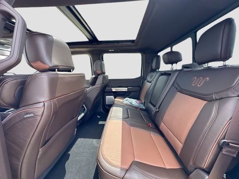 New 2026 Ford F250 4x4 Crew Cab Super Duty image 17