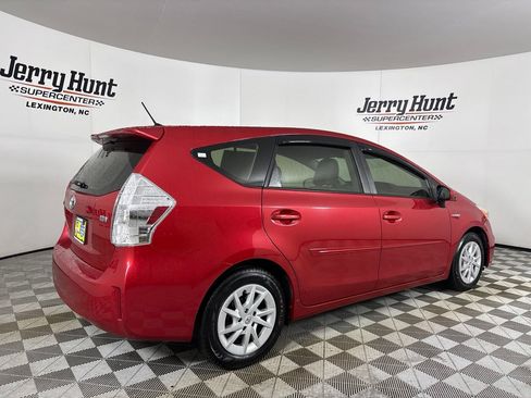 Used 2013 Toyota Prius V Two FWD image 4