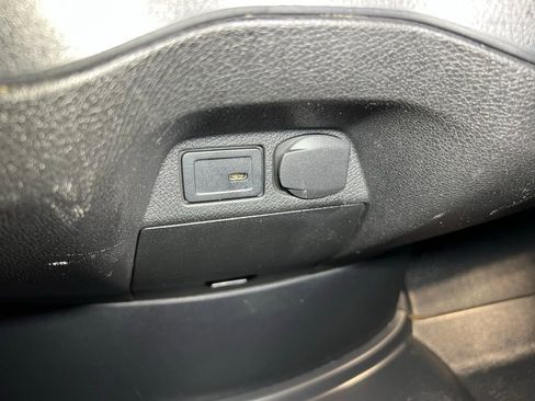 Used 2023 Mercedes-Benz Sprinter 1500 image 25