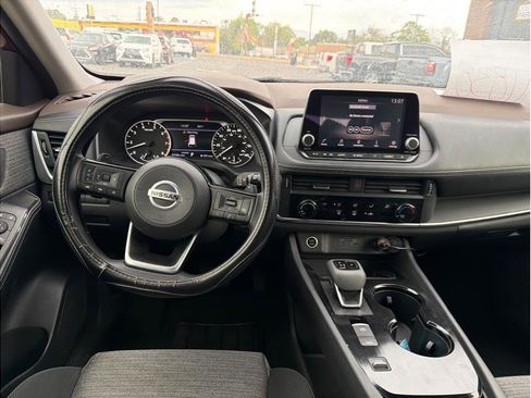 Used 2021 Nissan Rogue S FWD image 5