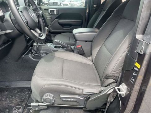 Used 2020 Jeep Wrangler Sport AWD/4WD image 15