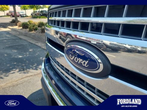 Used 2018 Ford F150 XLT w/ Equipment Group 302A Luxury AWD/4WD image 23