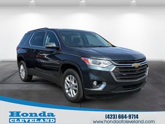 Used 2021 Chevrolet Traverse LT video 1