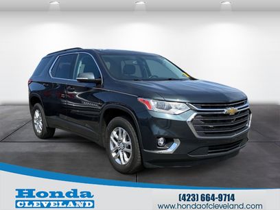 Used 2021 Chevrolet Traverse LT