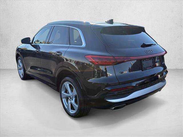 Used 2025 Audi Q5 Premium Plus w/ Premium Plus AWD/4WD image 7