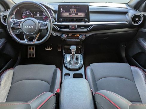 Used 2022 Kia Forte GT w/ GT Technology Package image 15