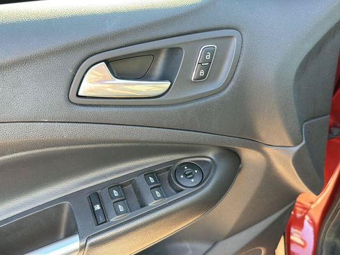 Used 2014 Ford Escape SE FWD image 20