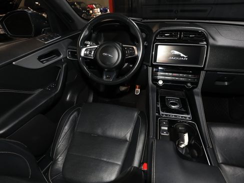 Used 2017 Jaguar F-PACE S AWD/4WD image 46