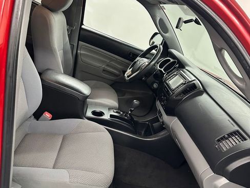 Used 2015 Toyota Tacoma 2WD Access Cab w/ Convenience Package image 26