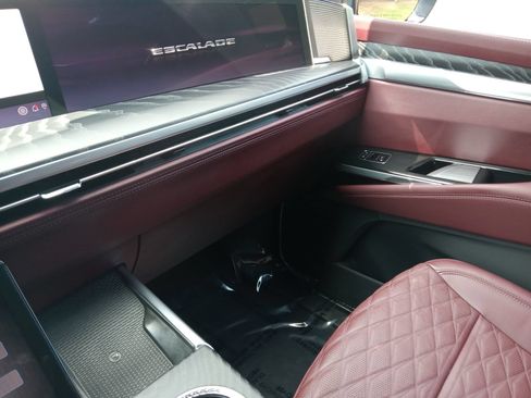 Certified 2026 Cadillac Escalade Sport w/ Touring Package AWD/4WD image 22