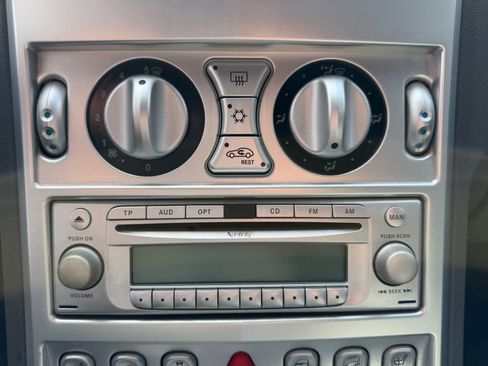 Used 2005 Chrysler Crossfire Limited RWD image 9