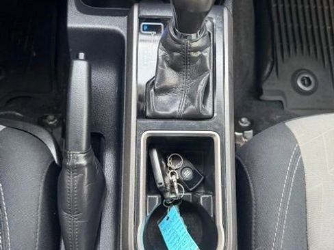 Used 2020 Toyota Tacoma TRD Sport w/ Technology Package AWD/4WD image 20