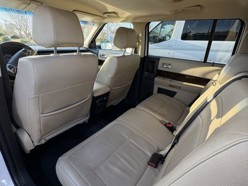 Used 2019 Ford Flex Limited image 10