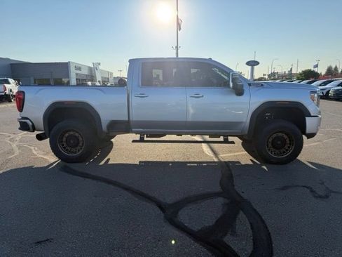 Used 2020 GMC Sierra 2500 Denali w/ Denali Ultimate Package AWD/4WD image 11