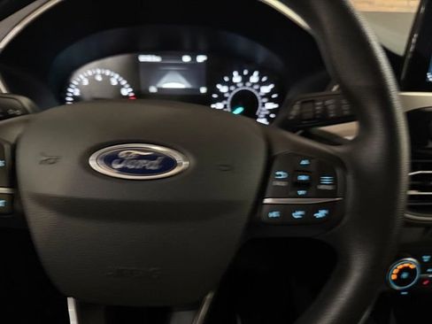 Used 2020 Ford Escape SE FWD image 16