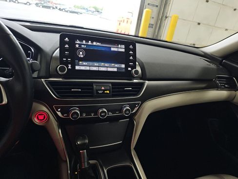Used 2018 Honda Accord EX-L image 11