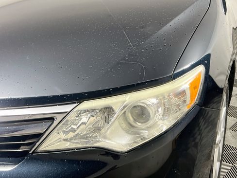 Used 2012 Toyota Camry XLE FWD image 11