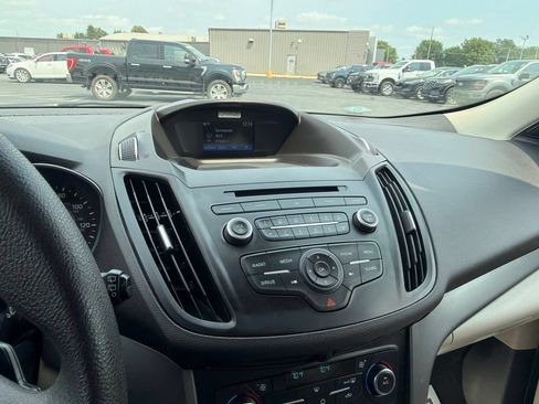 Certified 2017 Ford Escape SE FWD image 17
