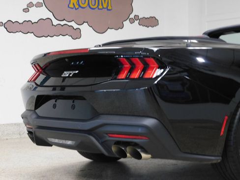 Used 2026 Ford Mustang GT Premium RWD image 86