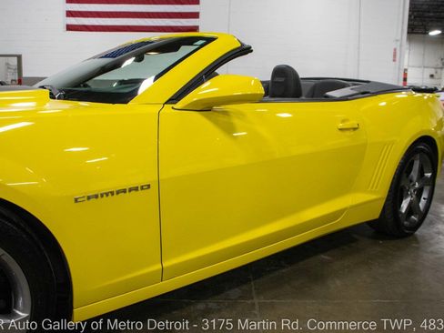 Used 2014 Chevrolet Camaro SS w/ RS Package RWD image 22