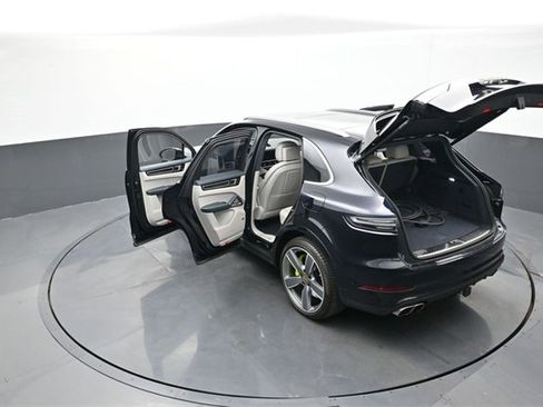 Certified 2023 Porsche Cayenne Turbo S image 29